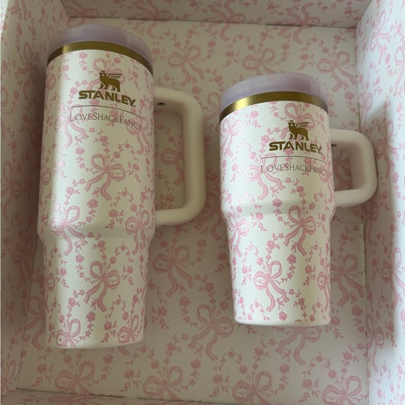 Stanley LoveShackFancy Pink and Gold Tumblers - Picture 5 of 6